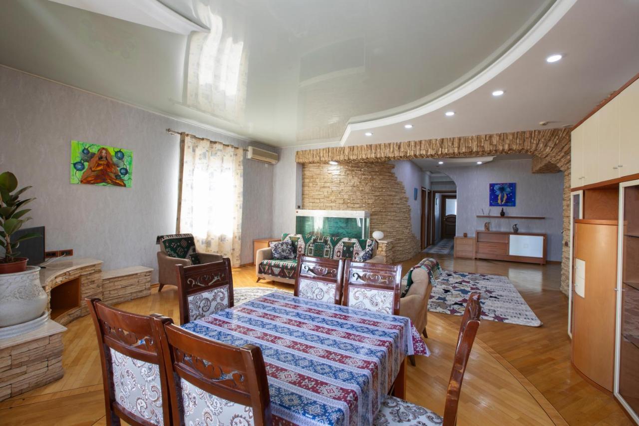 Leyla Apartmens 1 Apart otel Bakü Dış mekan fotoğraf